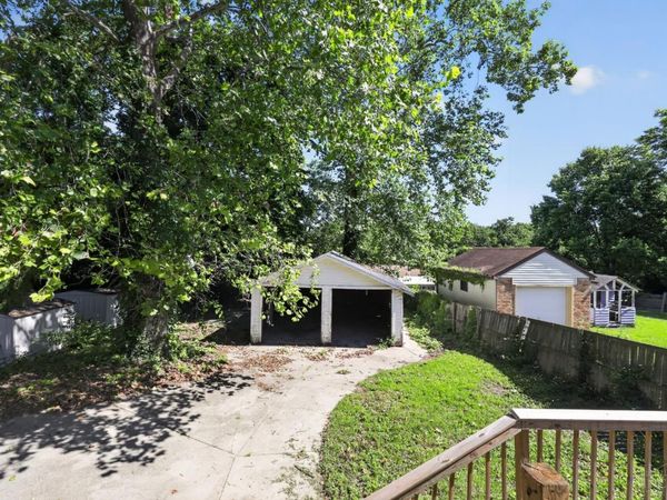 3718 Standish Avenue, Cincinnati, OH 45213
