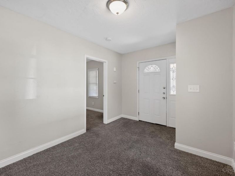 3718 Standish Avenue, Cincinnati, OH 45213 Photo 4