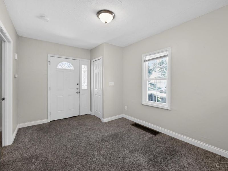 3718 Standish Avenue, Cincinnati, OH 45213 Photo 6