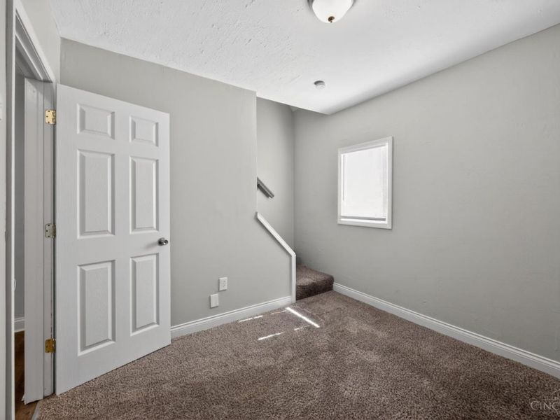 3718 Standish Avenue, Cincinnati, OH 45213 Photo 8