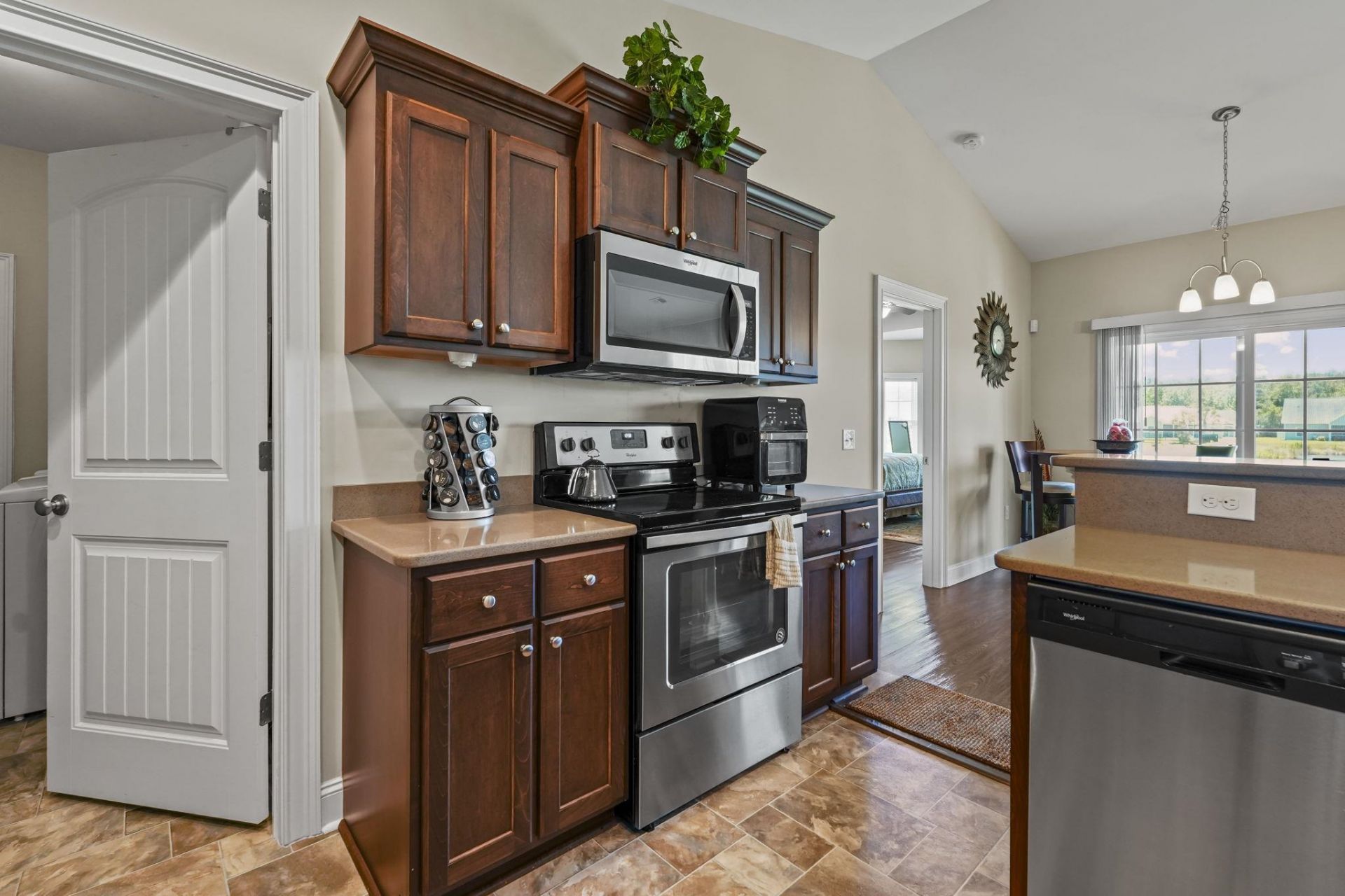 509 Larkspur Dr.  Photo 11