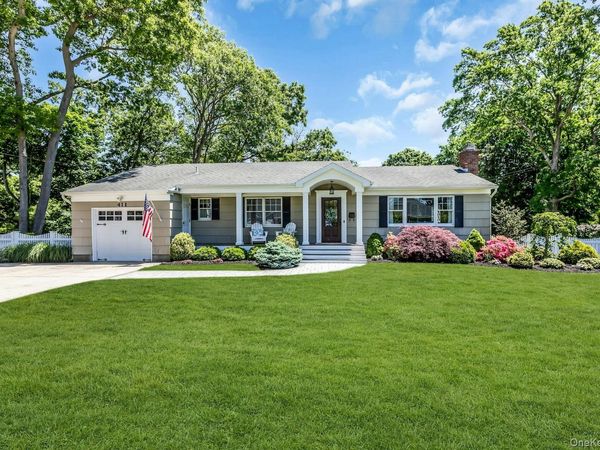 411 Hillside Avenue , West Sayville, NY 11796