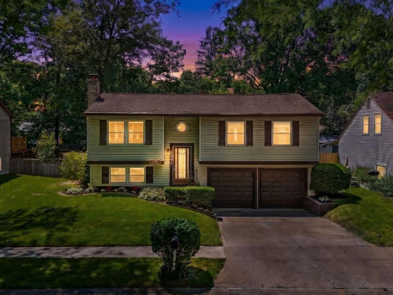 1391 Royston Drive, Columbus, OH 43204 Photo 2