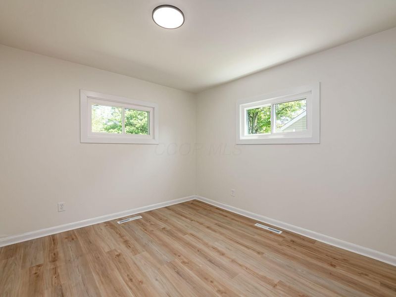 2345 Century Drive, Columbus, OH 43211 Photo 11