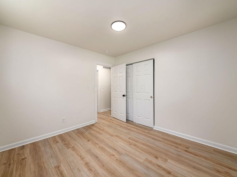 2345 Century Drive, Columbus, OH 43211 Photo 12