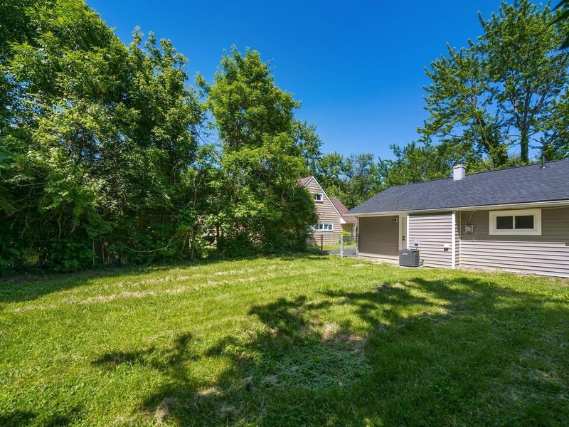 2345 Century Drive , Columbus, OH 43211 Photo 25