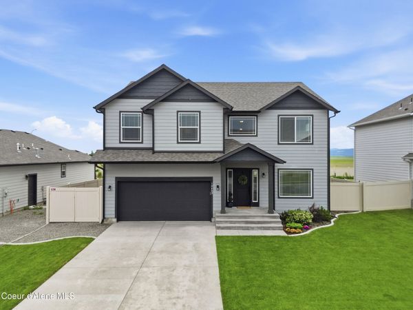 10482 N Belgrave Lp , Hayden, ID 83835