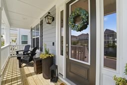 1625 Farmers Way photo 4