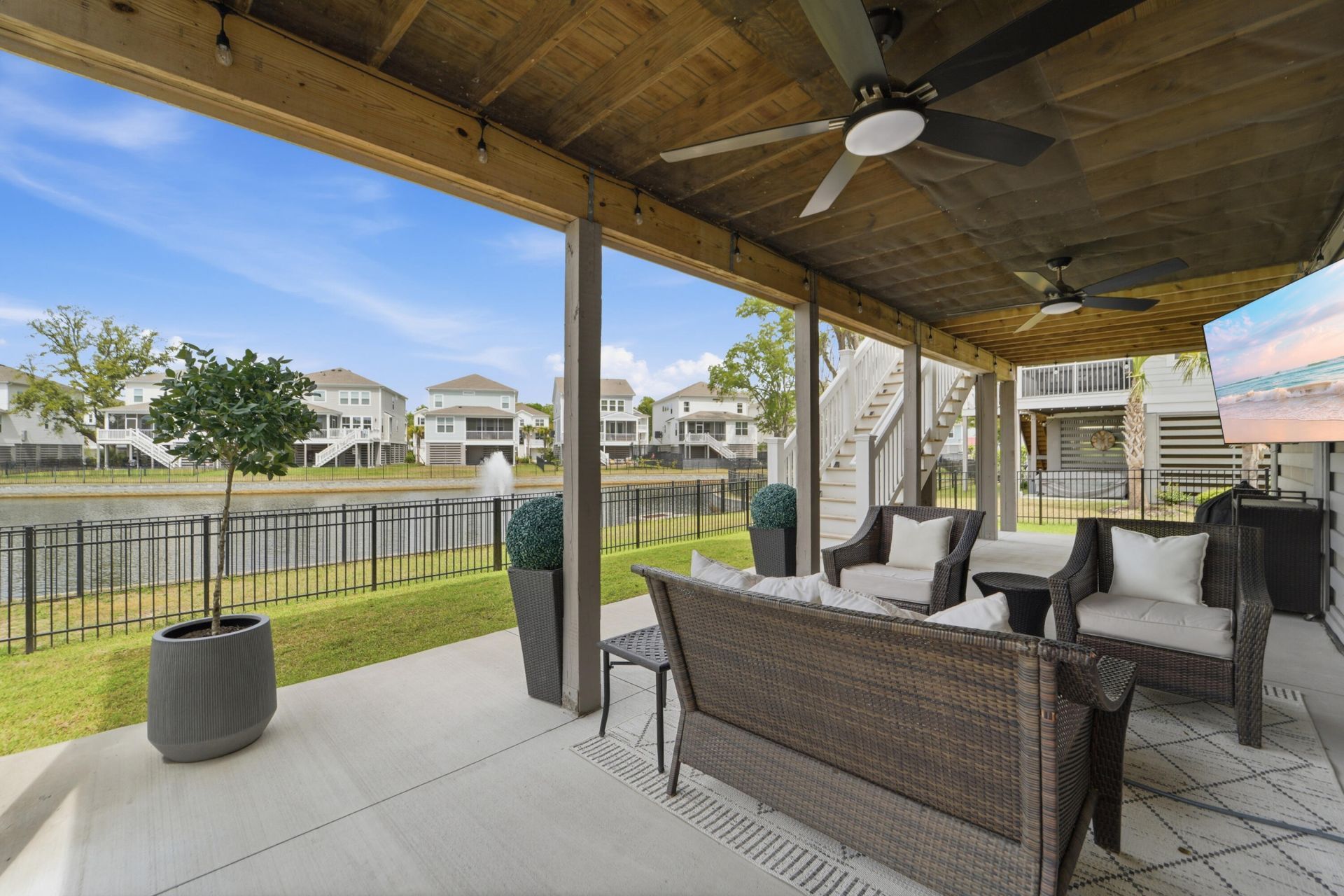1625 Farmers Way Photo 66