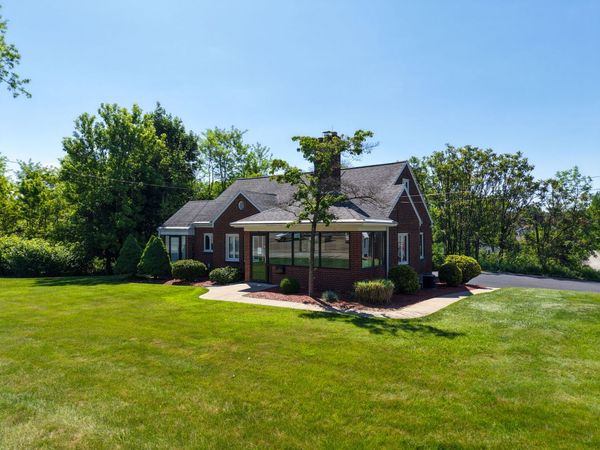 2550 Leechburg Road , Lower Burrell, PA 15068