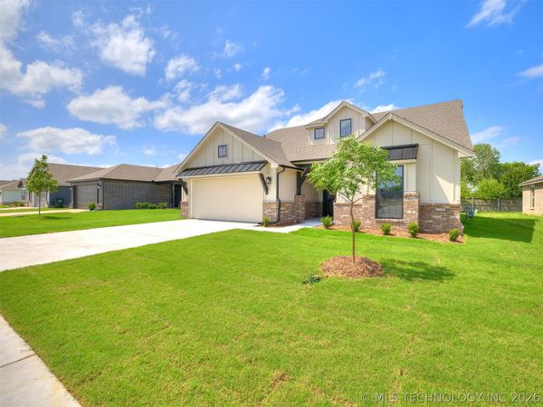 13301 E 125th Street North , Collinsville, OK 74021