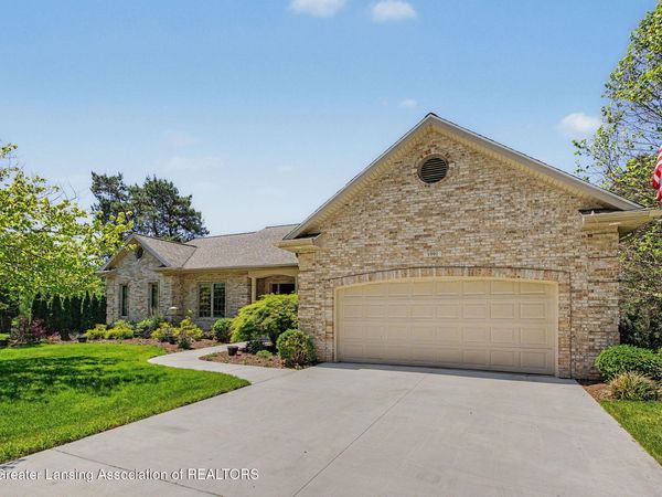 3991 White Pine Drive, DeWitt, MI 48820