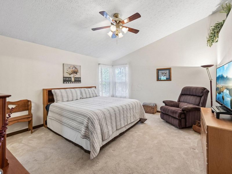 699 Ridenour Road , Gahanna, OH 43230 Photo 16