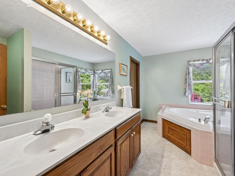 699 Ridenour Road , Gahanna, OH 43230 Photo 18