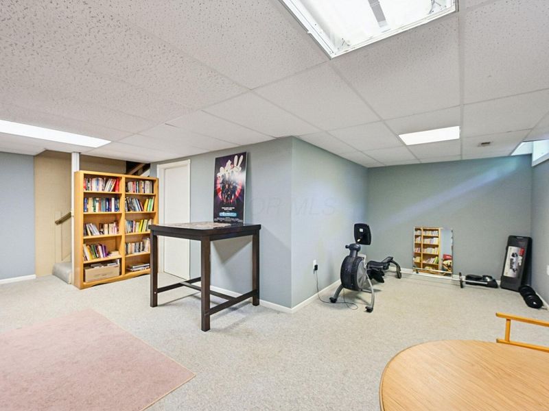 699 Ridenour Road , Gahanna, OH 43230 Photo 26