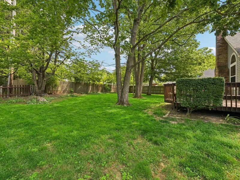 699 Ridenour Road , Gahanna, OH 43230 Photo 36