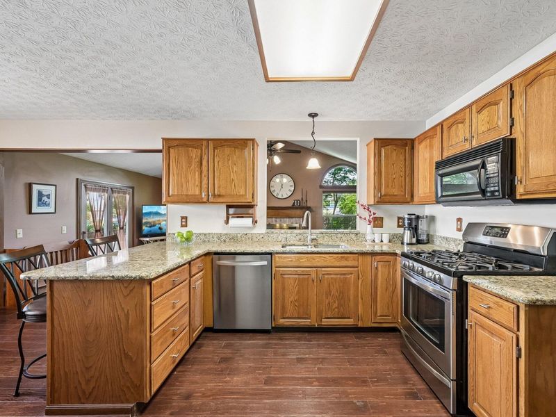 699 Ridenour Road , Gahanna, OH 43230 Photo 7
