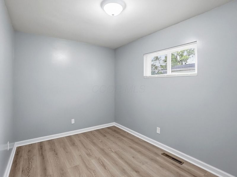 2381 Brentnell Avenue , Columbus, OH 43211 Photo 11