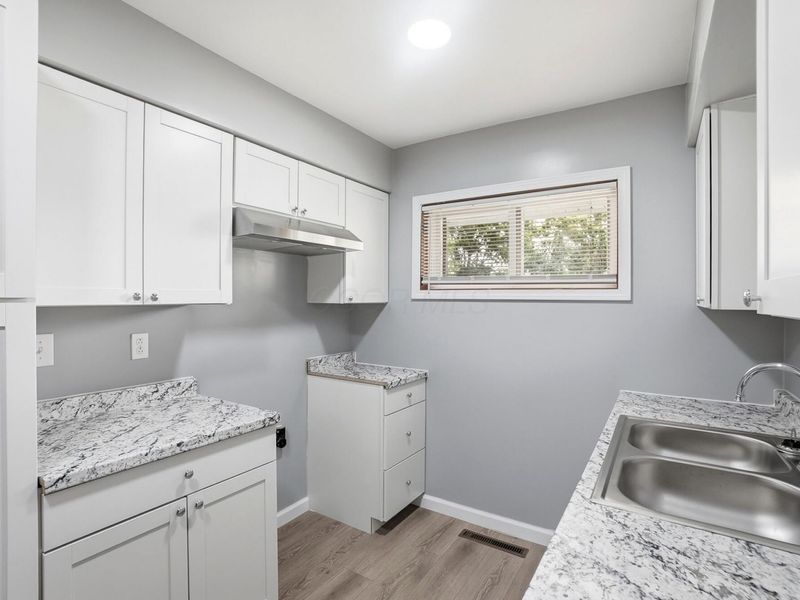 2381 Brentnell Avenue , Columbus, OH 43211 Photo 4