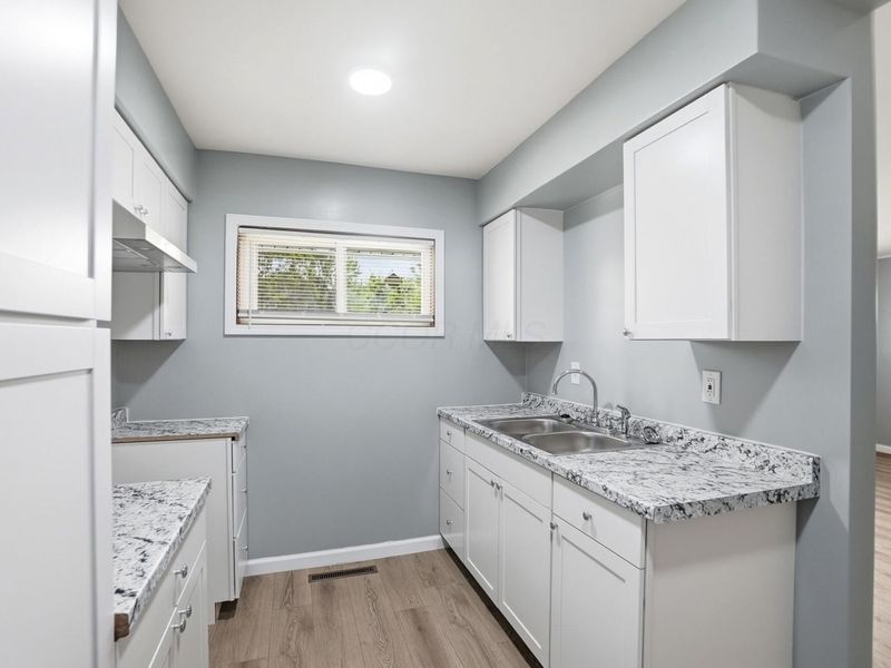 2381 Brentnell Avenue , Columbus, OH 43211 Photo 5