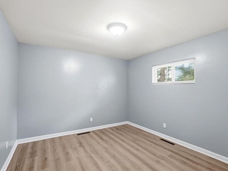 2381 Brentnell Avenue , Columbus, OH 43211 Photo 9