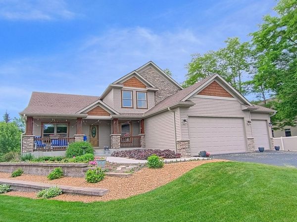 600 Topaz Lane, Hudson, WI 54016