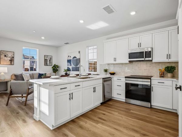 6449 Ventris Walk, Sacramento, CA 95823
