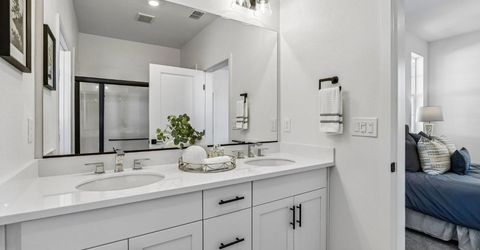 6449 Ventris Walk, Sacramento, CA 95823 Photo