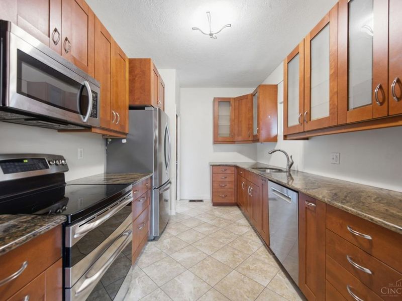 3641 Wilshire Avenue, Cincinnati, OH 45208 Photo 3