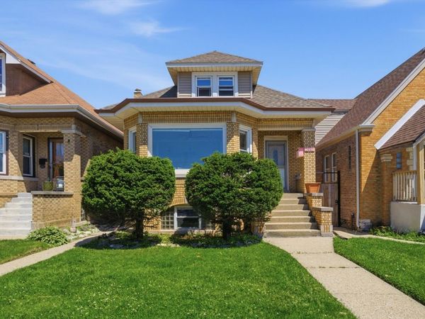 2937 N Nagle Avenue, Chicago, IL 60634