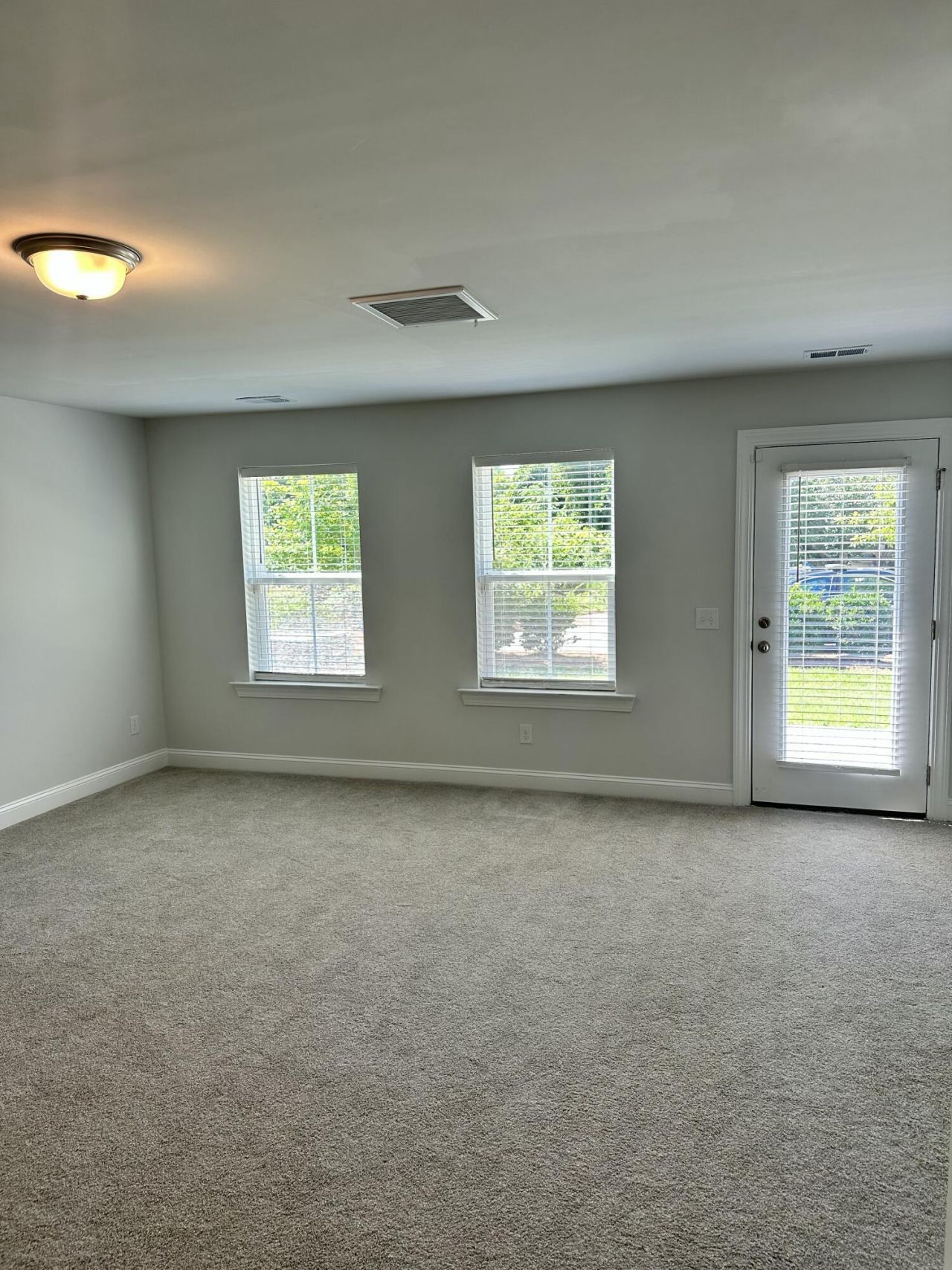 1247 Tice Lane Photo 8