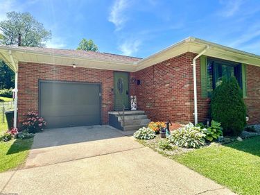 316 Hickory Lane, Weston, WV 26452