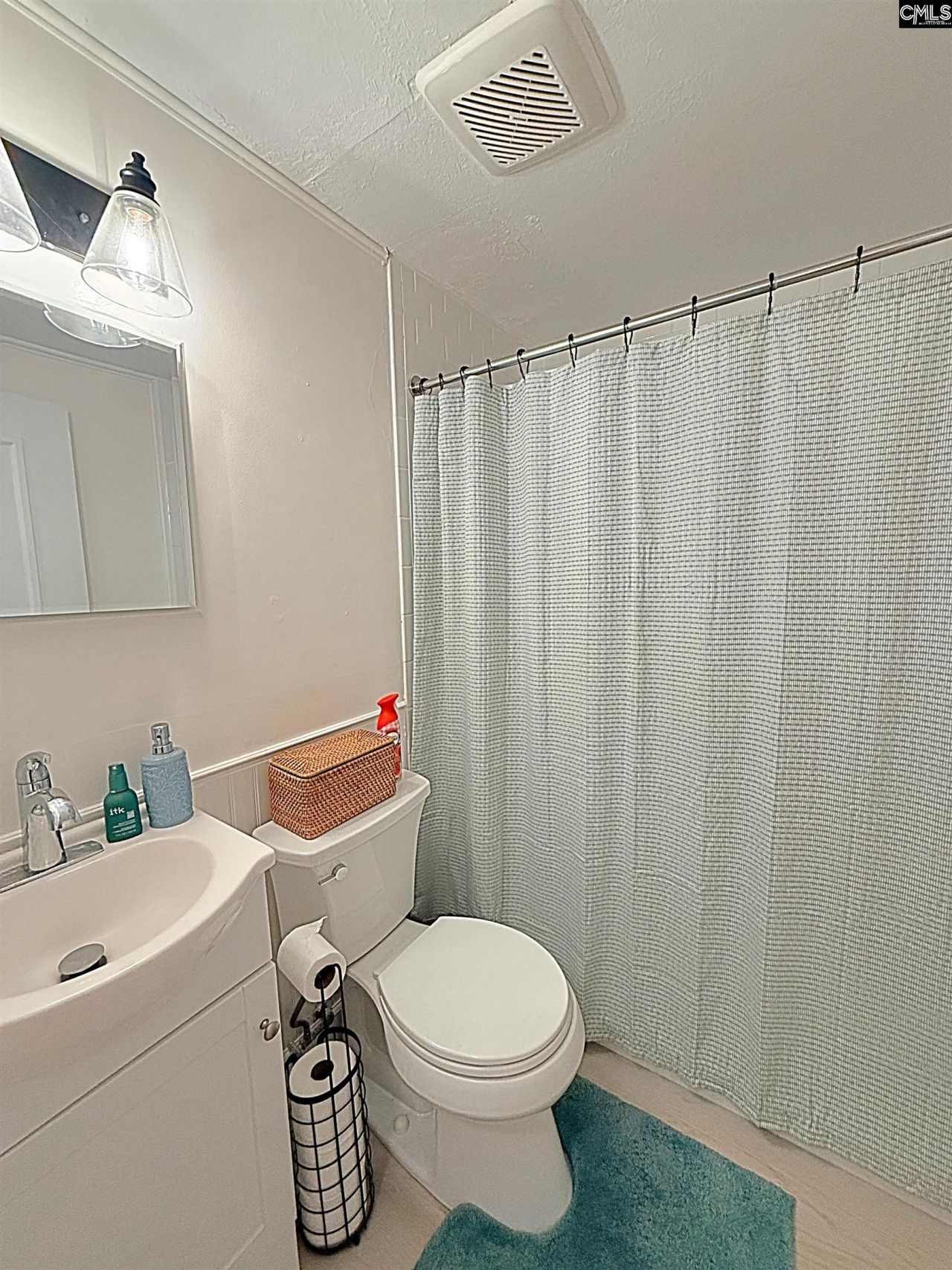 338 NW Mccormick Street  Photo 8