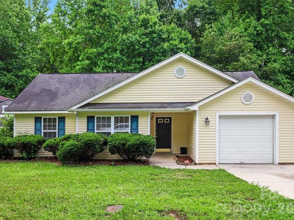 3385 Hunting Wood Court , Gastonia, NC 28052