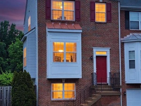 12 TOWNES PLACE, FREDERICKSBURG, VA 22405