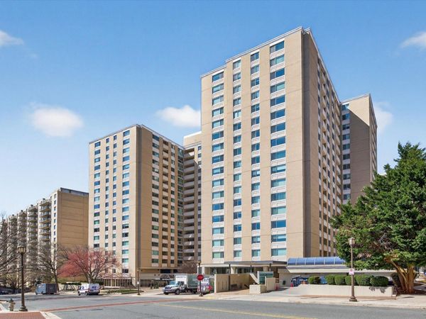 4601 N PARK AVENUE , Unit 214P, CHEVY CHASE, MD 20815