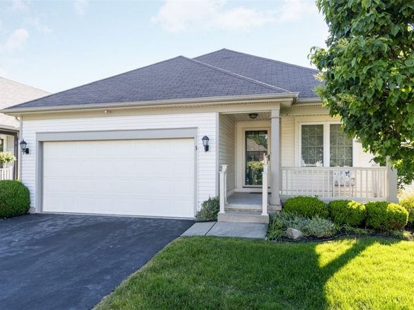 3 Allie Lane , Hamburg, NY 14075