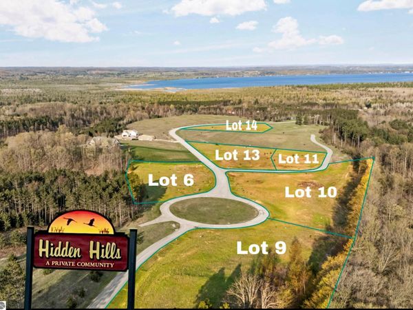 4681 Panorama Drive Nw, Rapid City, MI 49676