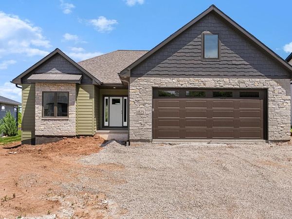 1823 BOBBY JONES DRIVE, De Pere, WI 54115