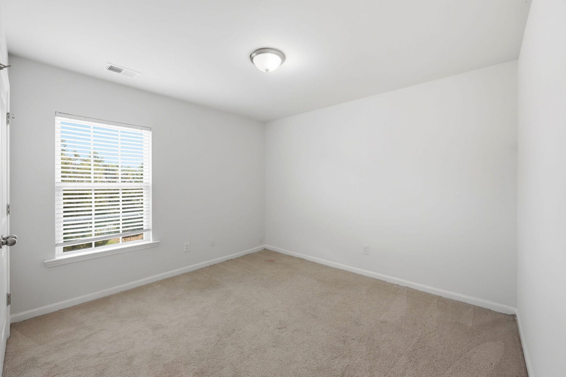 359 Bradley Bend Drive Photo 24