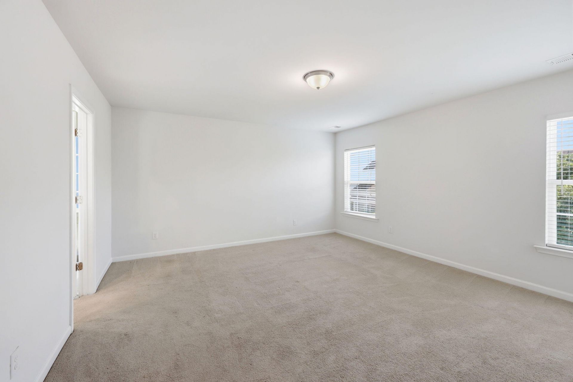 359 Bradley Bend Drive Photo 27