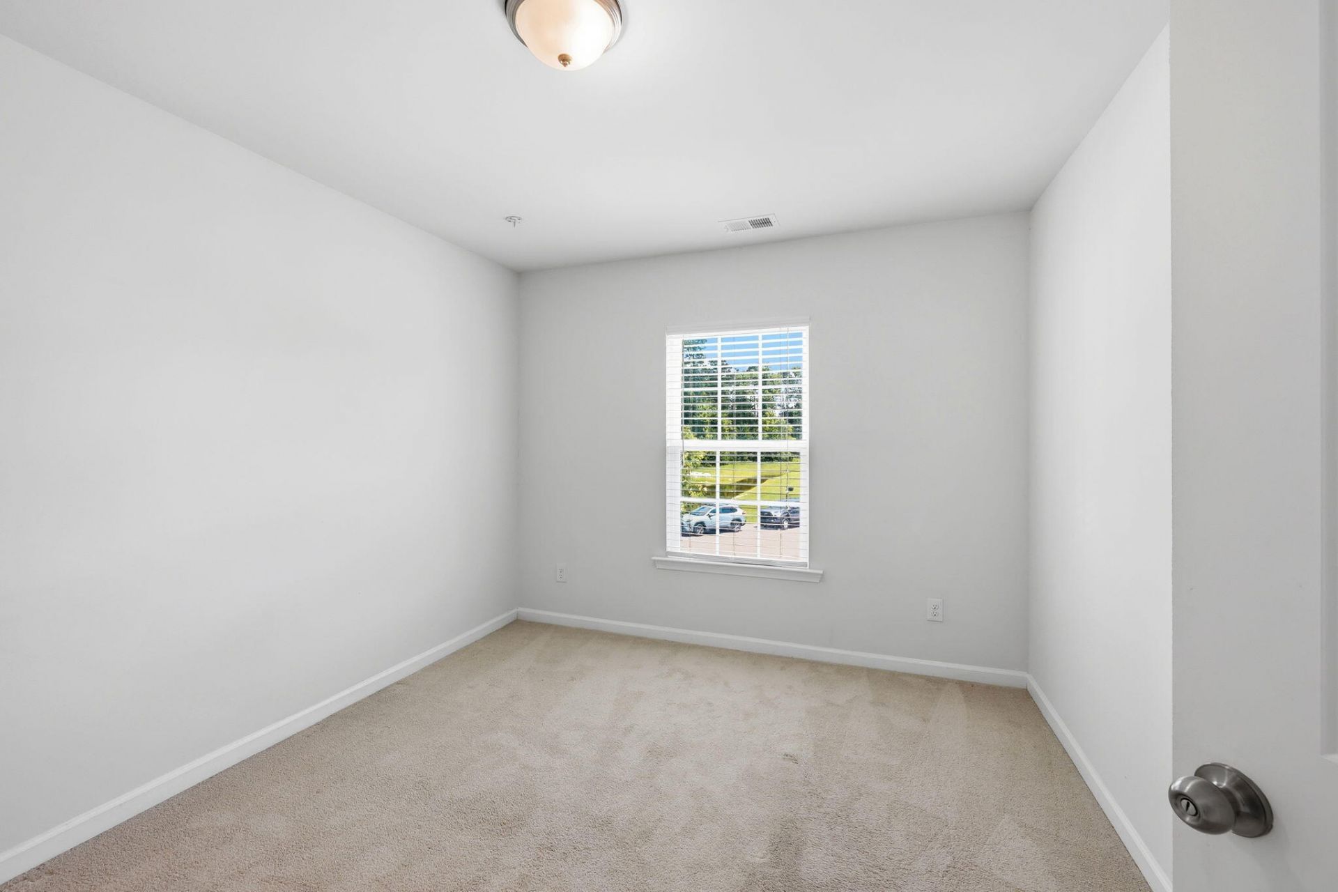 359 Bradley Bend Drive Photo 37