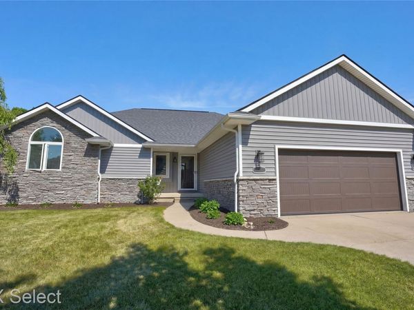 2288 Lost Creek Drive, Clayton Township, Mi 48433