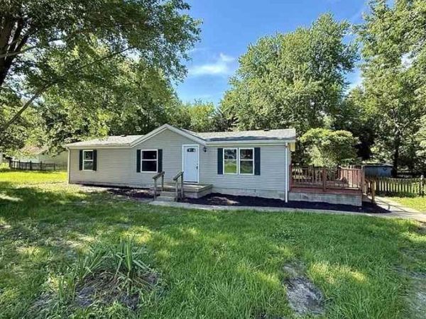 7111 E Rio Grande Avenue, Terre Haute, IN 47805