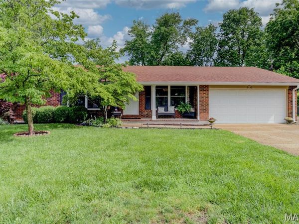 12150 Greenwalk Drive, Unincorporated, MO 63146