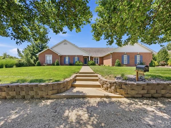 5326 Konarcik Road , Waterloo, IL 62298