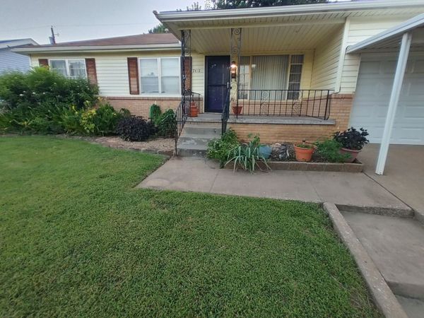 2412 S Hudson Place, Tulsa, OK 74114
