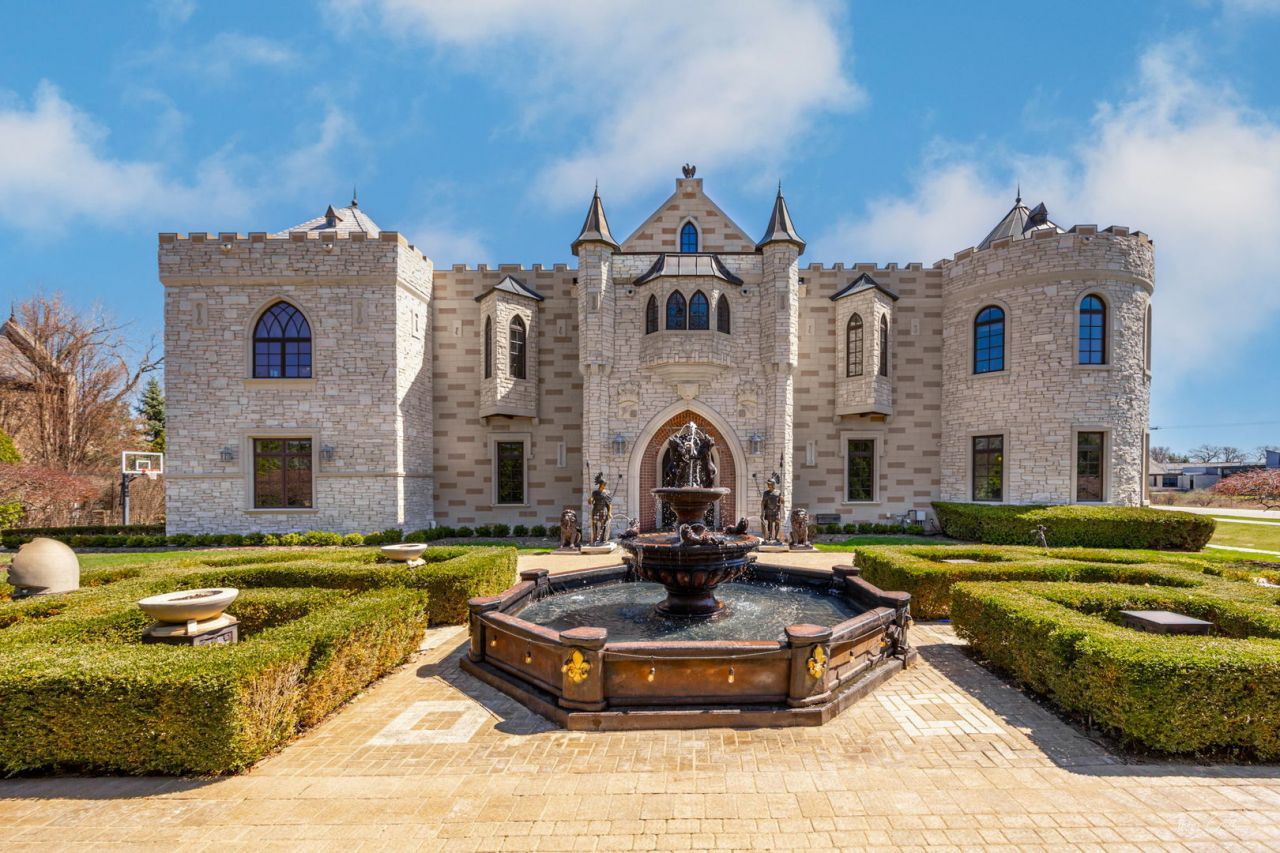 3015 Lincoln Road , Oak Brook, IL 60523