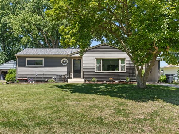 3857 27th Avenue, Rock Island, IL 61201