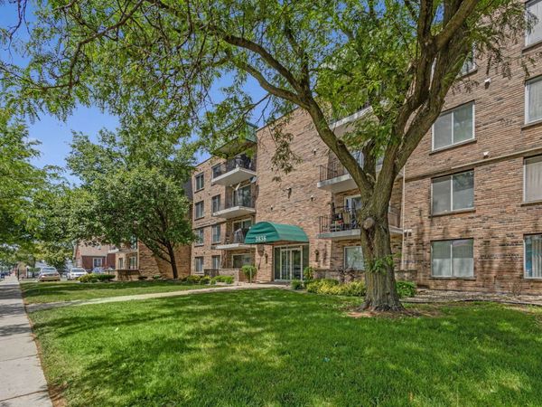 3838 W 111th Street , Unit 405, Chicago, IL 60655